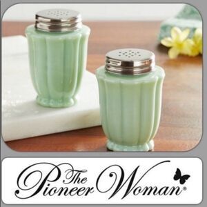 Last set The Pioneer Woman timeless beauty salt and pepper shakers, jade.
